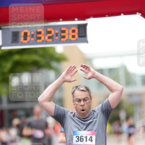 12.06.2026 - Holstenköstenlauf LAZAROV Photography http://msf.ph/oto/9740122 12.06.2026 18:02:36 Laufen 3548, 3611, 3612, 3614, 3655, 3720, 3868, 4274, 4393, 4394 meine-sportfotos.de