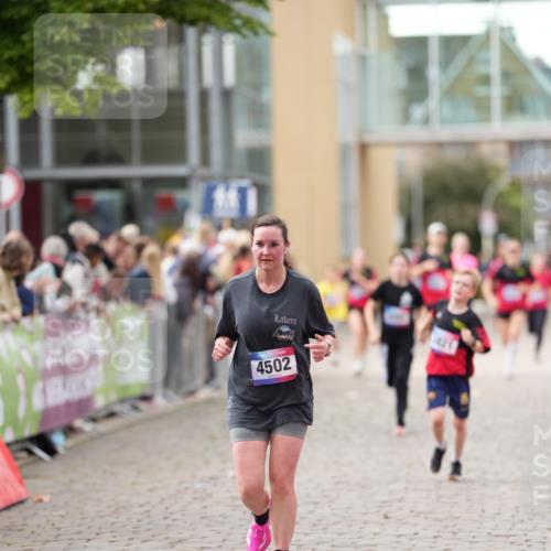 12.06.2026 - Holstenköstenlauf LAZAROV Photography http://msf.ph/oto/9740159 12.06.2026 18:02:00 Laufen 3381, 3821, 4002, 4262, 4296, 4502, 4735 meine-sportfotos.de