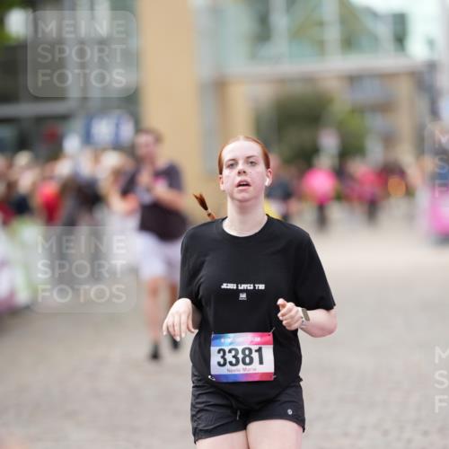 12.06.2026 - Holstenköstenlauf LAZAROV Photography http://msf.ph/oto/9740164 12.06.2026 18:01:55 Laufen 3381, 3529, 4002, 4623, 4735, 4873 meine-sportfotos.de