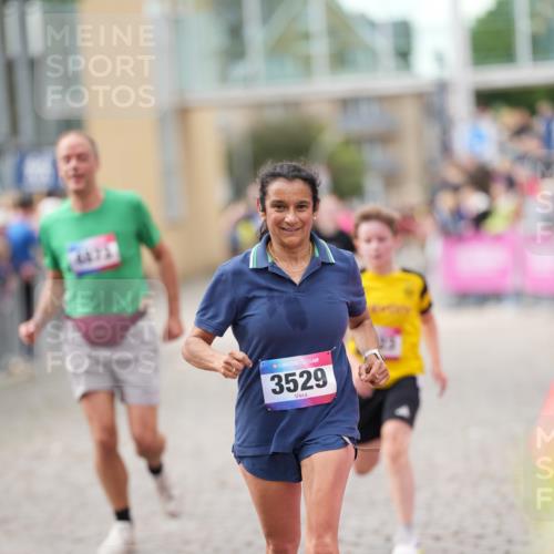 12.06.2026 - Holstenköstenlauf LAZAROV Photography http://msf.ph/oto/9740170 12.06.2026 18:01:49 Laufen 3529, 3813, 4623, 4873 meine-sportfotos.de