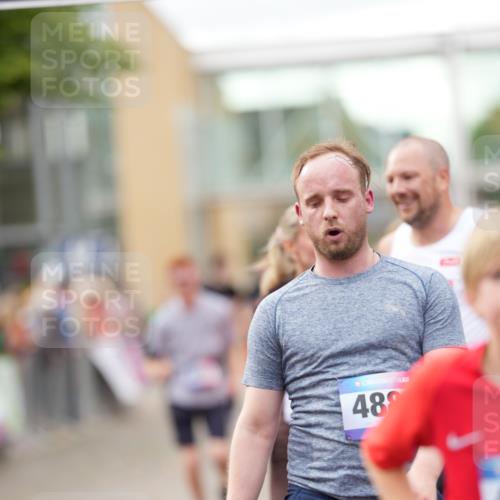 12.06.2026 - Holstenköstenlauf LAZAROV Photography http://msf.ph/oto/9740213 12.06.2026 18:01:08 Laufen 3001, 3100, 3544, 3589, 3628, 3637, 3999, 4013, 4079, 4407, 4710, 4886 meine-sportfotos.de