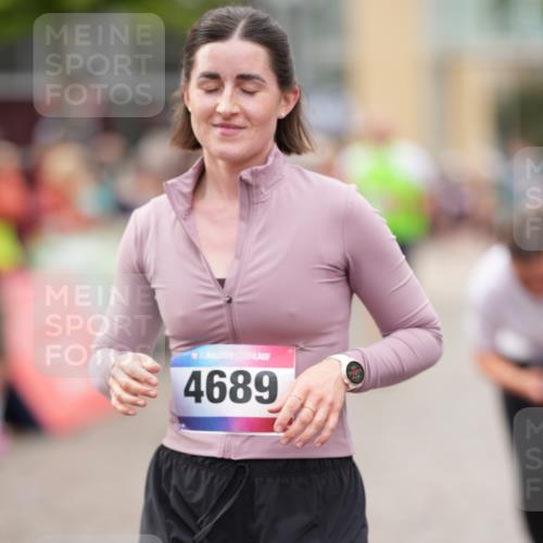 12.06.2026 - Holstenköstenlauf LAZAROV Photography http://msf.ph/oto/9740271 12.06.2026 18:00:08 Laufen 3134, 3144, 3145, 3799, 3846, 4117, 4201, 4402, 4688, 4689, 4751 meine-sportfotos.de