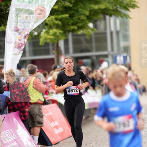 12.06.2026 - Holstenköstenlauf LAZAROV Photography http://msf.ph/oto/9740281 12.06.2026 17:59:53 Laufen 3202, 3404, 3471, 3792, 3798, 3910, 4041, 4594, 4612, 4749, 4900 meine-sportfotos.de