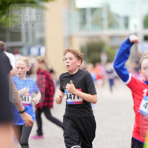 12.06.2026 - Holstenköstenlauf LAZAROV Photography http://msf.ph/oto/9740286 12.06.2026 17:59:48 Laufen 3471, 3792, 3816, 3817, 3910, 4041, 4286, 4479, 4594, 4749 meine-sportfotos.de
