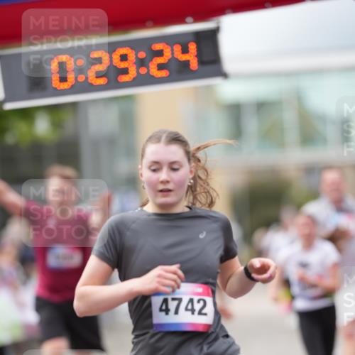 12.06.2026 - Holstenköstenlauf LAZAROV Photography http://msf.ph/oto/9740315 12.06.2026 17:59:22 Laufen 3553, 3677, 4283, 4284, 4742, 4745, 4837 meine-sportfotos.de