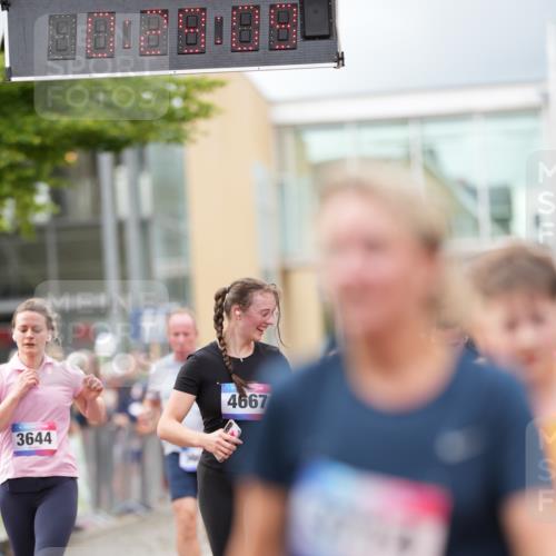 12.06.2026 - Holstenköstenlauf LAZAROV Photography http://msf.ph/oto/9740330 12.06.2026 17:59:07 Laufen 3012, 3068, 3389, 3486, 3565, 3644, 3714, 4052, 4334, 4481, 4667, 4668, 4681 meine-sportfotos.de