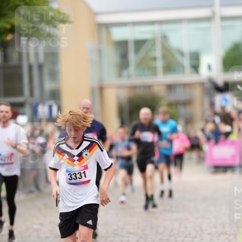 12.06.2026 - Holstenköstenlauf LAZAROV Photography http://msf.ph/oto/9740351 12.06.2026 17:58:51 Laufen 3296, 3298, 3331, 3402, 3517, 3901, 4054, 4272, 4521, 4694 meine-sportfotos.de