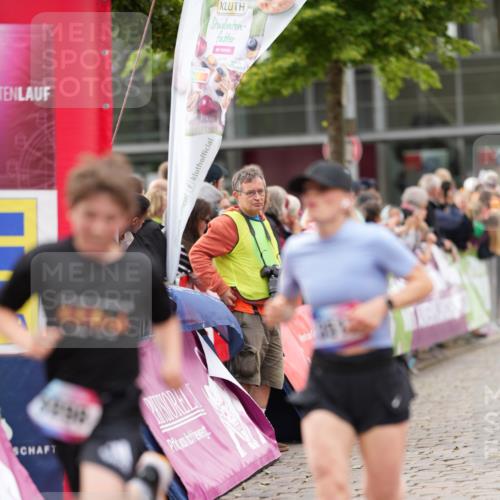 12.06.2026 - Holstenköstenlauf LAZAROV Photography http://msf.ph/oto/9740354 12.06.2026 17:58:47 Laufen 3296, 3298, 3331, 3517, 3901, 4103, 4694 meine-sportfotos.de