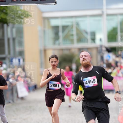 12.06.2026 - Holstenköstenlauf LAZAROV Photography http://msf.ph/oto/9740371 12.06.2026 17:58:31 Laufen 3370, 3513, 3578, 3861, 4026, 4458, 4459, 4505 meine-sportfotos.de