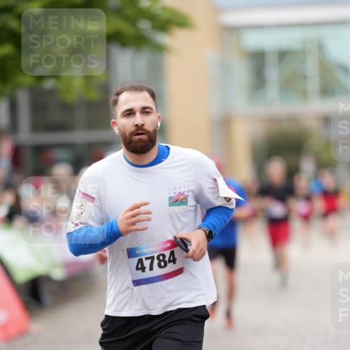 12.06.2026 - Holstenköstenlauf LAZAROV Photography http://msf.ph/oto/9740391 12.06.2026 17:58:13 Laufen 3687, 3844, 4474, 4784 meine-sportfotos.de