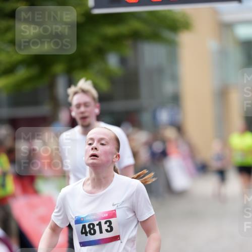 12.06.2026 - Holstenköstenlauf LAZAROV Photography http://msf.ph/oto/9740514 12.06.2026 17:56:18 Laufen 3829, 3854, 3855, 3895, 3962, 4813 meine-sportfotos.de