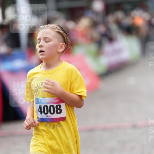 12.06.2026 - Holstenköstenlauf LAZAROV Photography http://msf.ph/oto/9740529 12.06.2026 17:56:05 Laufen 3985, 4008, 4231, 4232, 4277, 4287, 4454 meine-sportfotos.de