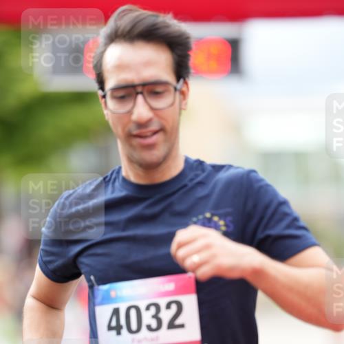 12.06.2026 - Holstenköstenlauf LAZAROV Photography http://msf.ph/oto/9740557 12.06.2026 17:55:38 Laufen 3048, 3258, 3403, 3604, 3982, 3990, 4032, 4290 meine-sportfotos.de