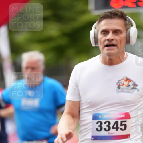 12.06.2026 - Holstenköstenlauf LAZAROV Photography http://msf.ph/oto/9740579 12.06.2026 17:55:16 Laufen 3093, 3148, 3308, 3345, 3672, 3673, 3701, 4264, 4473, 4734 meine-sportfotos.de