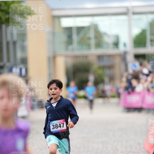 12.06.2026 - Holstenköstenlauf LAZAROV Photography http://msf.ph/oto/9740593 12.06.2026 17:54:58 Laufen 3847, 3966 meine-sportfotos.de