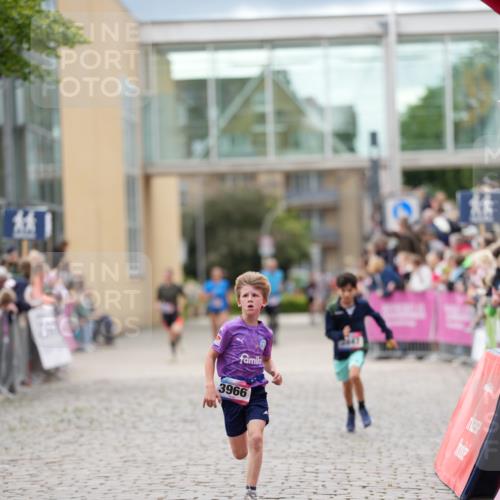 12.06.2026 - Holstenköstenlauf LAZAROV Photography http://msf.ph/oto/9740598 12.06.2026 17:54:55 Laufen 3492, 3496, 3847, 3966 meine-sportfotos.de