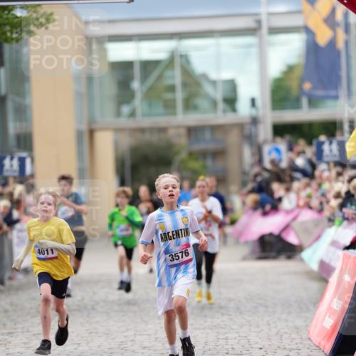 12.06.2026 - Holstenköstenlauf LAZAROV Photography http://msf.ph/oto/9740621 12.06.2026 17:54:34 Laufen 3576, 3970, 4011, 4035, 4674, 4898 meine-sportfotos.de