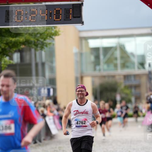 12.06.2026 - Holstenköstenlauf LAZAROV Photography http://msf.ph/oto/9740657 12.06.2026 17:53:59 Laufen 3285, 3336, 3386, 3453, 4762 meine-sportfotos.de