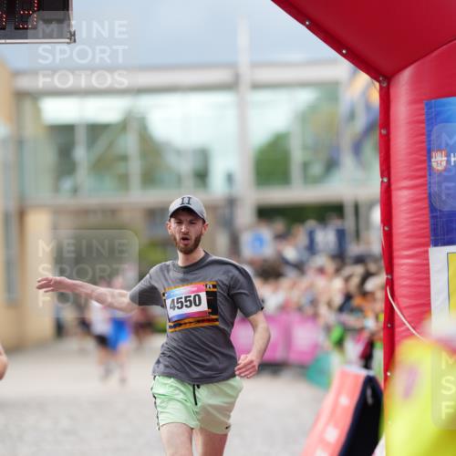 12.06.2026 - Holstenköstenlauf LAZAROV Photography http://msf.ph/oto/9740667 12.06.2026 17:53:51 Laufen 3336, 3453, 4455, 4550 meine-sportfotos.de