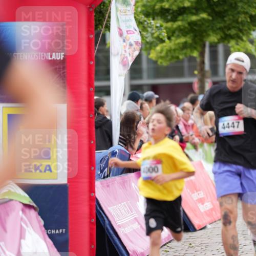 12.06.2026 - Holstenköstenlauf LAZAROV Photography http://msf.ph/oto/9740676 12.06.2026 17:53:41 Laufen 3152, 3900, 3995, 4000, 4447, 4462, 4925 meine-sportfotos.de