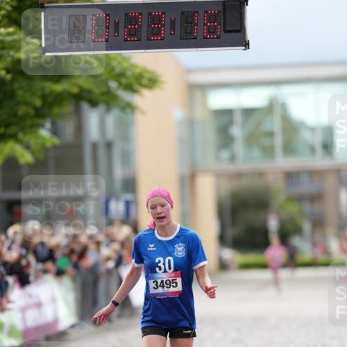 12.06.2026 - Holstenköstenlauf LAZAROV Photography http://msf.ph/oto/9740698 12.06.2026 17:53:14 Laufen 3495, 4042, 4060 meine-sportfotos.de
