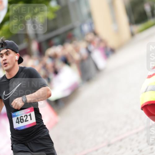 12.06.2026 - Holstenköstenlauf LAZAROV Photography http://msf.ph/oto/9740730 12.06.2026 17:52:12 Laufen 4621, 4690 meine-sportfotos.de