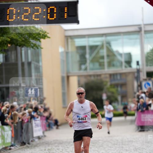 12.06.2026 - Holstenköstenlauf LAZAROV Photography http://msf.ph/oto/9740742 12.06.2026 17:51:59 Laufen 3334, 4463, 4787 meine-sportfotos.de