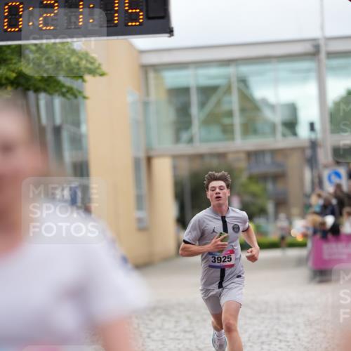 12.06.2026 - Holstenköstenlauf LAZAROV Photography http://msf.ph/oto/9740765 12.06.2026 17:51:13 Laufen 3925, 4662 meine-sportfotos.de