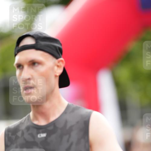12.06.2026 - Holstenköstenlauf LAZAROV Photography http://msf.ph/oto/9740772 12.06.2026 17:51:03 Laufen 3570, 3859, 3876 meine-sportfotos.de