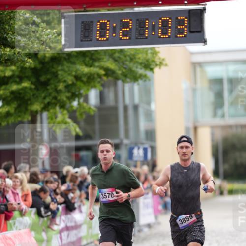 12.06.2026 - Holstenköstenlauf LAZAROV Photography http://msf.ph/oto/9740776 12.06.2026 17:51:01 Laufen 3570, 3859, 3876 meine-sportfotos.de
