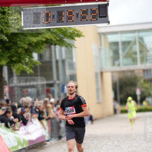 12.06.2026 - Holstenköstenlauf LAZAROV Photography http://msf.ph/oto/9740790 12.06.2026 17:49:50 Laufen 3636, 4520 meine-sportfotos.de