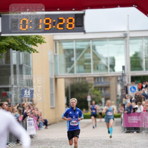 12.06.2026 - Holstenköstenlauf LAZAROV Photography http://msf.ph/oto/9740813 12.06.2026 17:49:26 Laufen 3928, 4322, 4811 meine-sportfotos.de