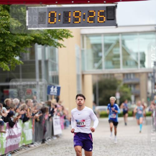 12.06.2026 - Holstenköstenlauf LAZAROV Photography http://msf.ph/oto/9740816 12.06.2026 17:49:24 Laufen 4322, 4811 meine-sportfotos.de