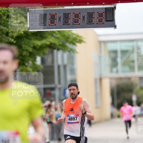 12.06.2026 - Holstenköstenlauf LAZAROV Photography http://msf.ph/oto/9740824 12.06.2026 17:49:16 Laufen 3961, 4897 meine-sportfotos.de