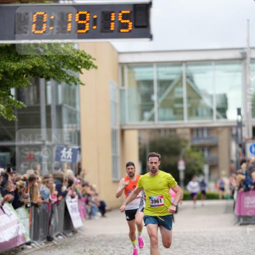 12.06.2026 - Holstenköstenlauf LAZAROV Photography http://msf.ph/oto/9740827 12.06.2026 17:49:13 Laufen 3961, 4897 meine-sportfotos.de