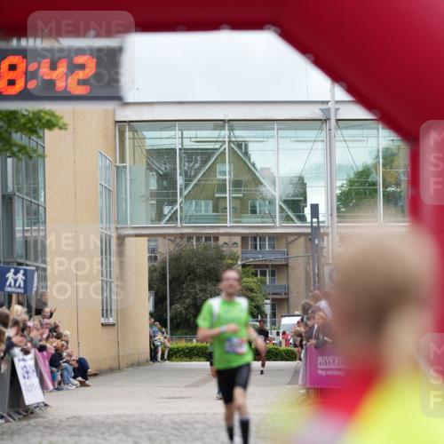 12.06.2026 - Holstenköstenlauf LAZAROV Photography http://msf.ph/oto/9740848 12.06.2026 17:48:40 Laufen 3311, 3314, 3438, 4202 meine-sportfotos.de