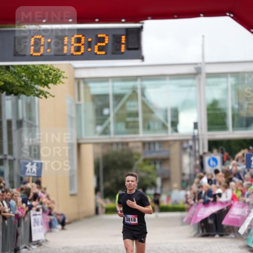 12.06.2026 - Holstenköstenlauf LAZAROV Photography http://msf.ph/oto/9740862 12.06.2026 17:48:19 Laufen 3818 meine-sportfotos.de