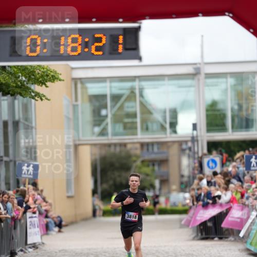 12.06.2026 - Holstenköstenlauf LAZAROV Photography http://msf.ph/oto/9740863 12.06.2026 17:48:19 Laufen 3818 meine-sportfotos.de