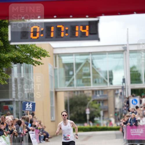 12.06.2026 - Holstenköstenlauf LAZAROV Photography http://msf.ph/oto/9740869 12.06.2026 17:47:12 Laufen 3831 meine-sportfotos.de