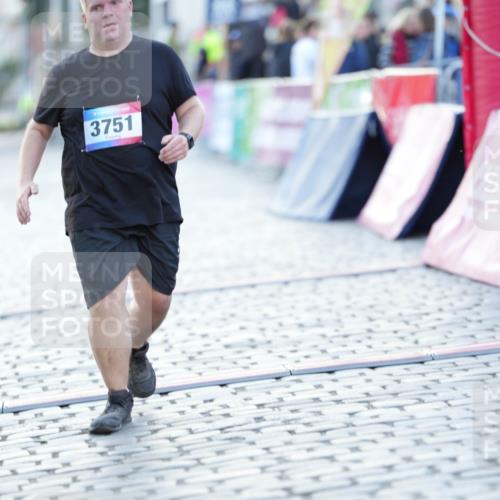12.06.2026 - Holstenköstenlauf LAZAROV Photography http://msf.ph/oto/9740888 12.06.2026 20:30:47 Laufen 3751, 3751 meine-sportfotos.de