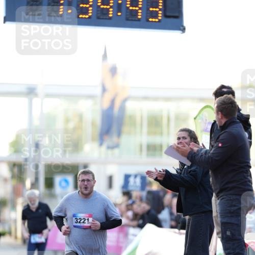 12.06.2026 - Holstenköstenlauf LAZAROV Photography http://msf.ph/oto/9740914 12.06.2026 20:34:42 Laufen 3221, 3, 3221 meine-sportfotos.de