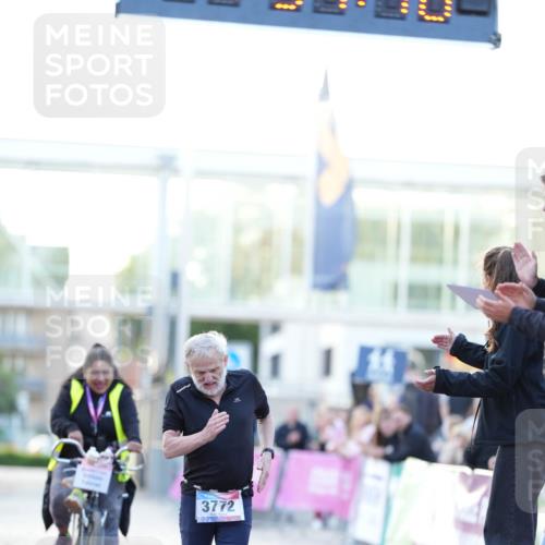 12.06.2026 - Holstenköstenlauf LAZAROV Photography http://msf.ph/oto/9740924 12.06.2026 20:34:47 Laufen 3772, 3, 3221, 3772 meine-sportfotos.de
