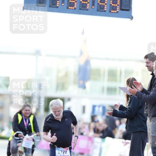 12.06.2026 - Holstenköstenlauf LAZAROV Photography http://msf.ph/oto/9740925 12.06.2026 20:34:47 Laufen 3772, 3, 3221, 3772 meine-sportfotos.de