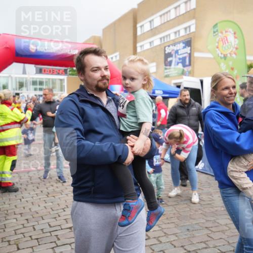 12.06.2026 - Holstenköstenlauf LAZAROV Photography http://msf.ph/oto/9740962 12.06.2026 15:03:46 Laufen 70, 600 meine-sportfotos.de