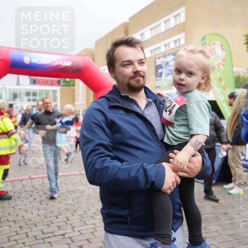 12.06.2026 - Holstenköstenlauf LAZAROV Photography http://msf.ph/oto/9740963 12.06.2026 15:03:46 Laufen 24 meine-sportfotos.de