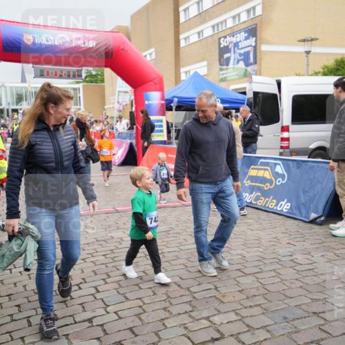 12.06.2026 - Holstenköstenlauf LAZAROV Photography http://msf.ph/oto/9740978 12.06.2026 15:04:12 Laufen 7202, 742 meine-sportfotos.de