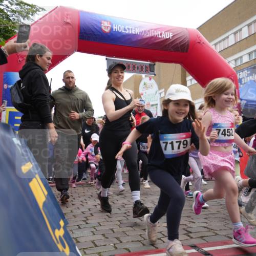12.06.2026 - Holstenköstenlauf LAZAROV Photography http://msf.ph/oto/9741002 12.06.2026 15:10:34 Laufen 751, 7179, 7452, 710, 7035, 46 meine-sportfotos.de