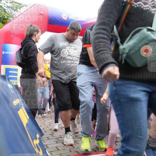 12.06.2026 - Holstenköstenlauf LAZAROV Photography http://msf.ph/oto/9741007 12.06.2026 15:10:39 Laufen  meine-sportfotos.de