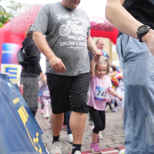 12.06.2026 - Holstenköstenlauf LAZAROV Photography http://msf.ph/oto/9741008 12.06.2026 15:10:40 Laufen 747 meine-sportfotos.de