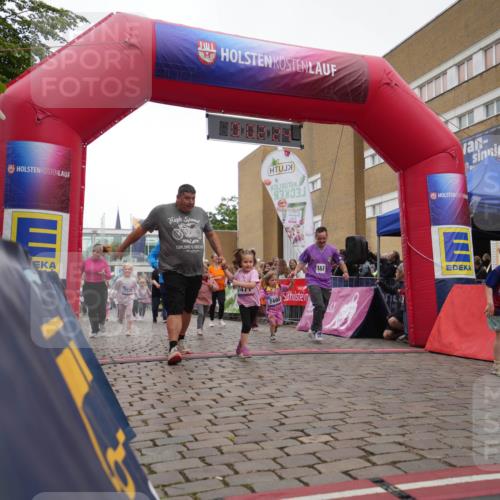 12.06.2026 - Holstenköstenlauf LAZAROV Photography http://msf.ph/oto/9741047 12.06.2026 15:12:55 Laufen 7526, 147, 7490, 1, 1, 7502 meine-sportfotos.de